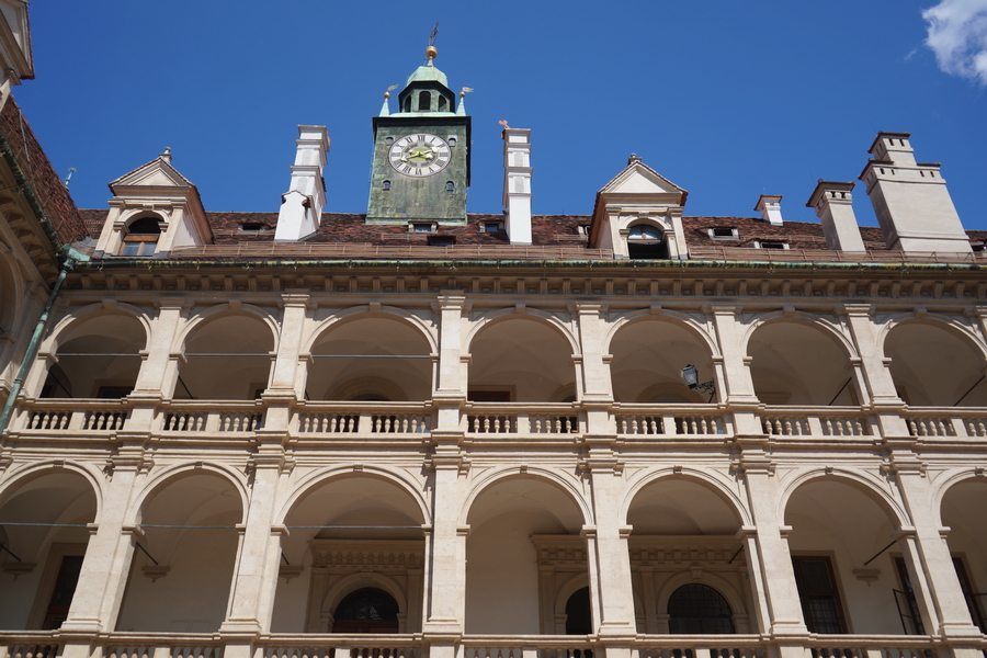 (c) Maria Neustifter