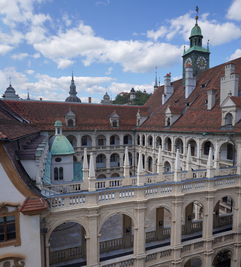 (c) Maria Neustifter